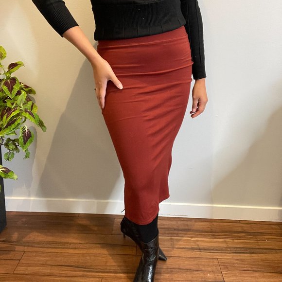 Canadian Made Pencil Skirt in Terracota -S- - Picture 9 of 13